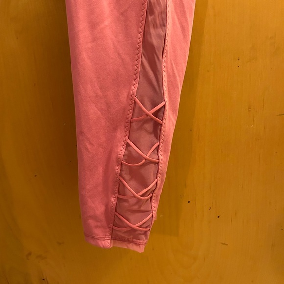 Victoria secret sport legging NWT ✨ - Picture 4 of 6